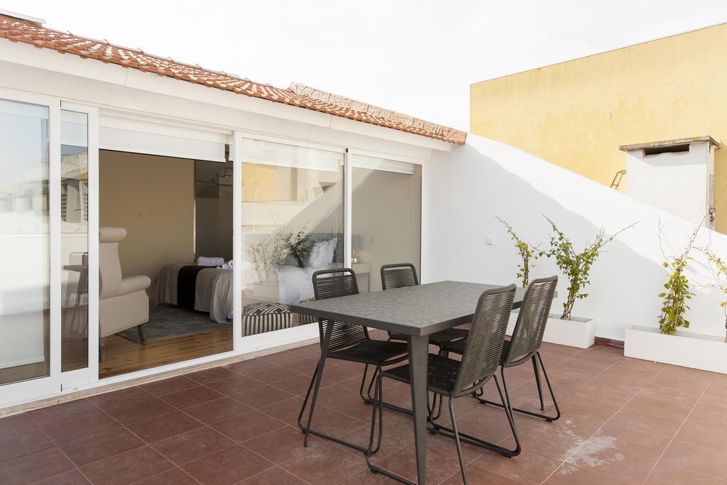Joivy Graca Deluxe Apartments Lisbon Exterior photo